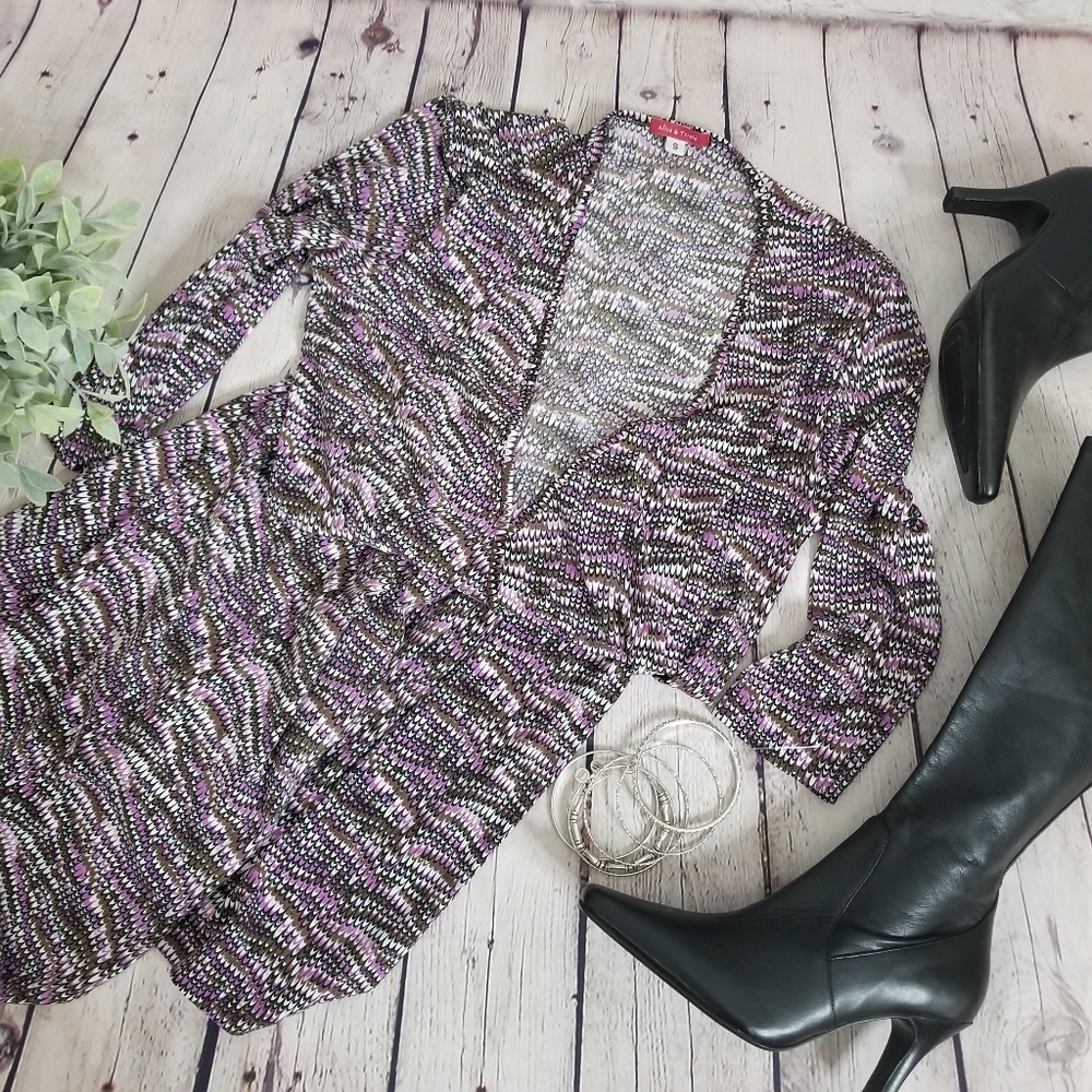 Alice & Trixie Wrap Dress New without tags - Picture 2 of 7